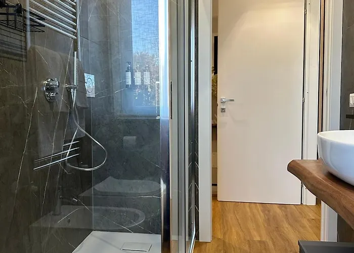 The Captain's Marina - Next To Verbella - Leonardo Academy, Mxp