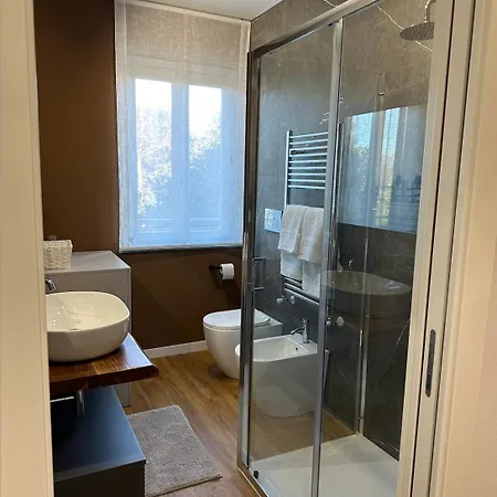 Apartment The Captain's Marina - Next To Verbella - Leonardo Academy, Mxp Sesto Calende