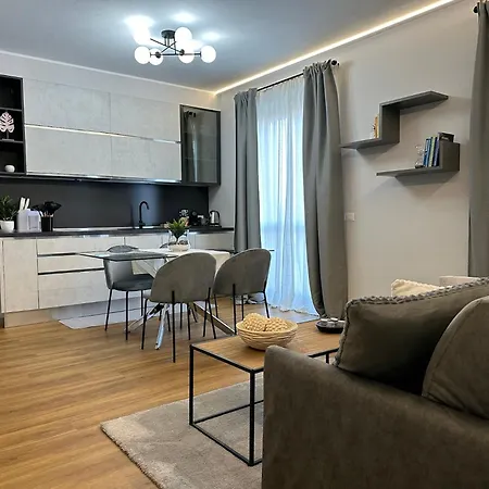 The Captain's Marina - Next To Verbella - Leonardo Academy, Mxp Апартаменты
