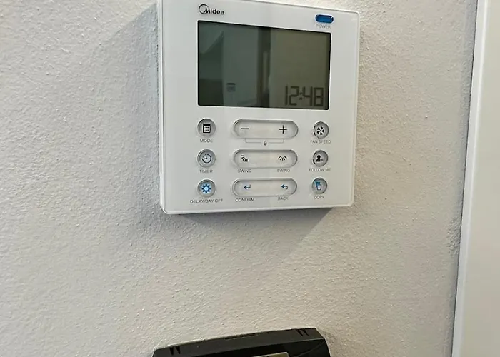 The Captain's Marina - Next To Verbella - Leonardo Academy, Mxp Daire